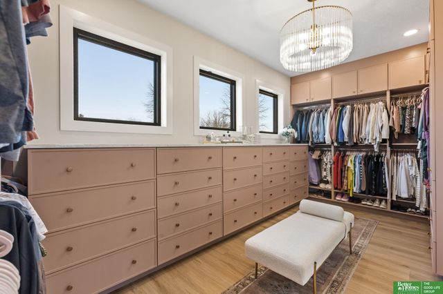 21620 Arbor Street, Elkhorn, NE 68022