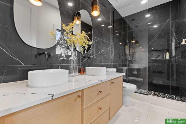 21620 Arbor Street, Elkhorn, NE 68022