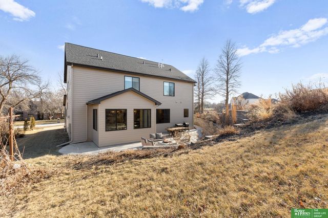 21620 Arbor Street, Elkhorn, NE 68022