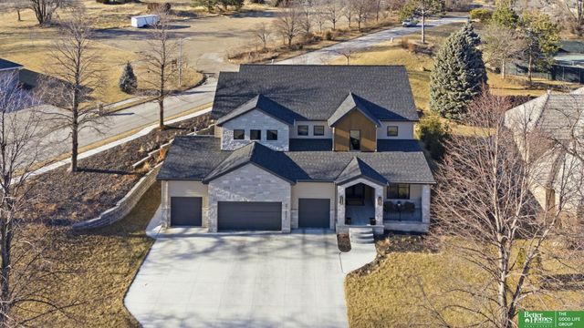 21620 Arbor Street, Elkhorn, NE 68022