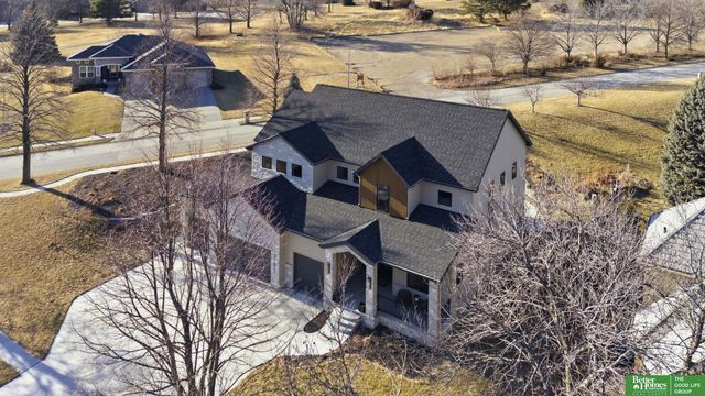 21620 Arbor Street, Elkhorn, NE 68022