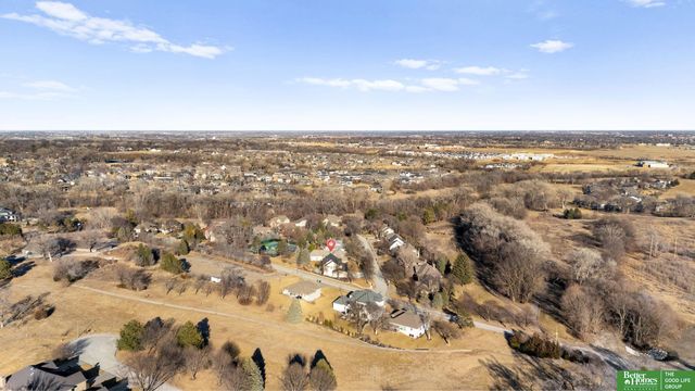 21620 Arbor Street, Elkhorn, NE 68022
