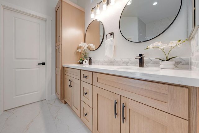 8068 Jaden Ln, Fair Oaks, CA 95628