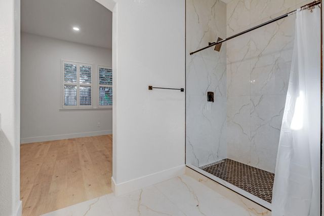 8068 Jaden Ln, Fair Oaks, CA 95628