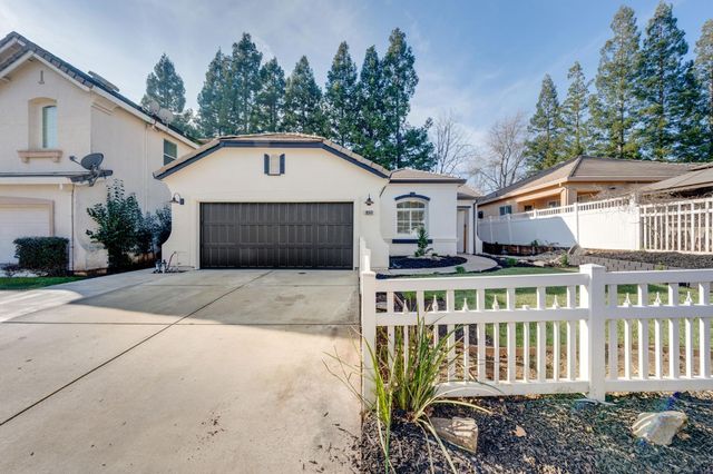 8068 Jaden Ln, Fair Oaks, CA 95628