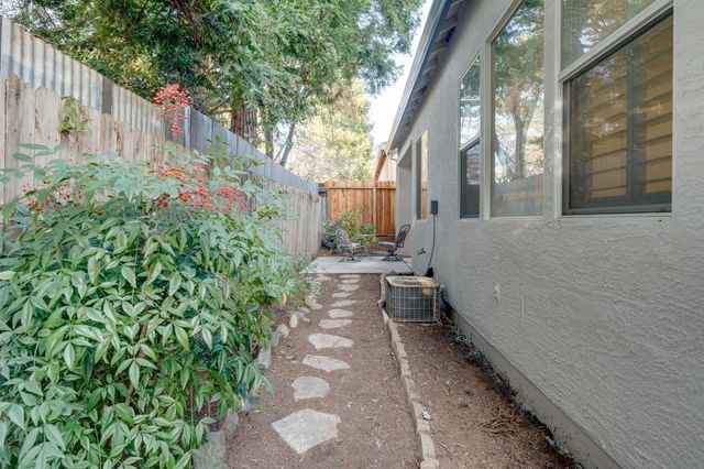 8068 Jaden Ln, Fair Oaks, CA 95628