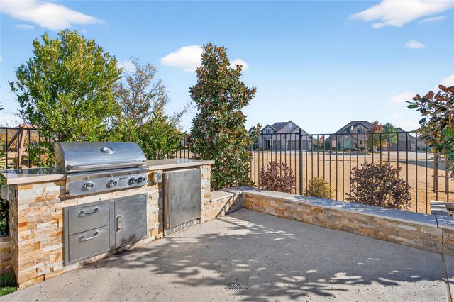 12417 Blue Granite Drive, Denton, TX 76207