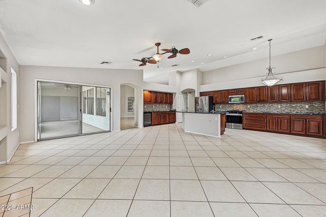 8838 W POTTER Drive, Peoria, AZ 85382