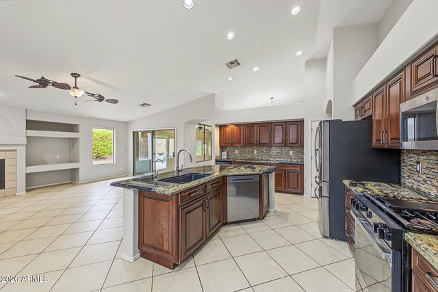 8838 W POTTER Drive, Peoria, AZ 85382