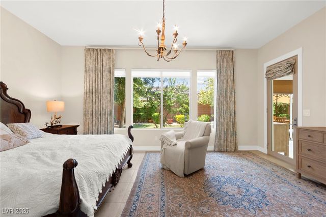 6810 Silver Crescent Street, Las Vegas, NV 89148