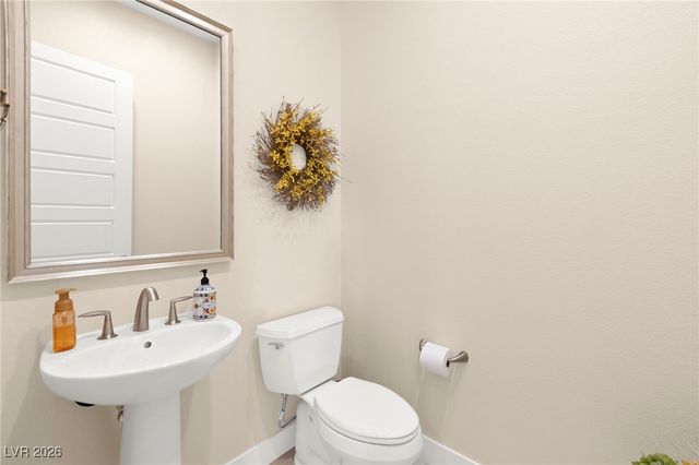 6810 Silver Crescent Street, Las Vegas, NV 89148