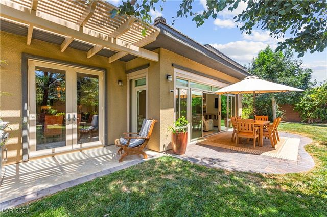 6810 Silver Crescent Street, Las Vegas, NV 89148