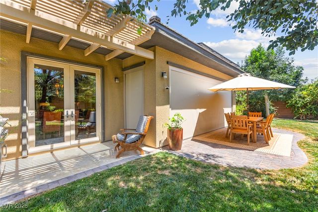 6810 Silver Crescent Street, Las Vegas, NV 89148