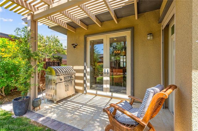 6810 Silver Crescent Street, Las Vegas, NV 89148