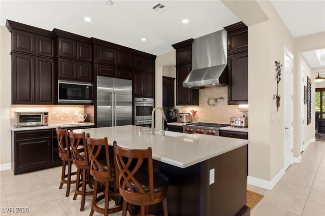 6810 Silver Crescent Street, Las Vegas, NV 89148