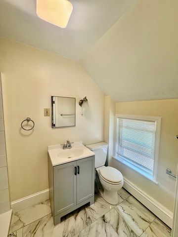 93 Parker St 2, Attleboro, MA 02703