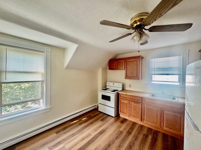 93 Parker St 2, Attleboro, MA 02703
