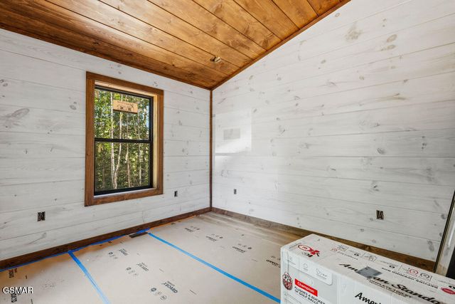 2759 Owls Cove Way, Sevierville, TN 37862