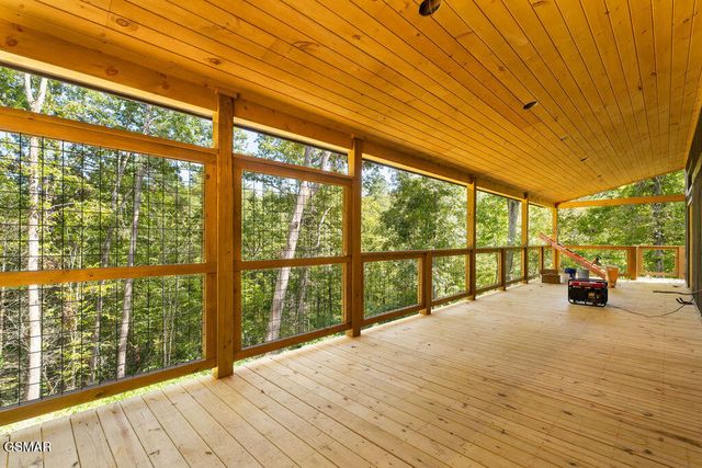 2759 Owls Cove Way, Sevierville, TN 37862