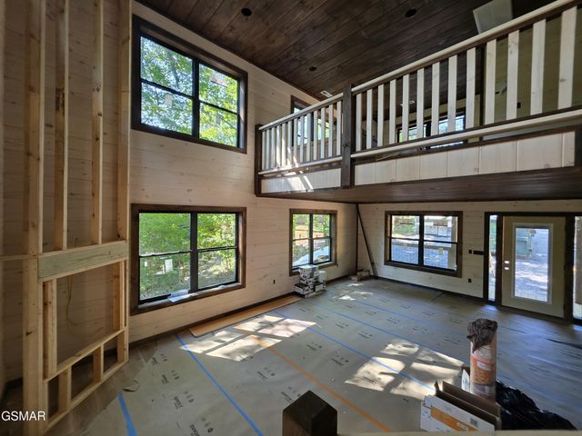 2759 Owls Cove Way, Sevierville, TN 37862