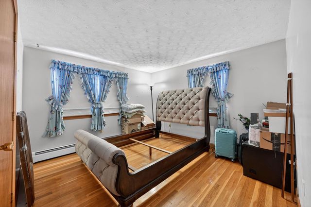 21 Parkhurst Drive, Nashua, NH 03062