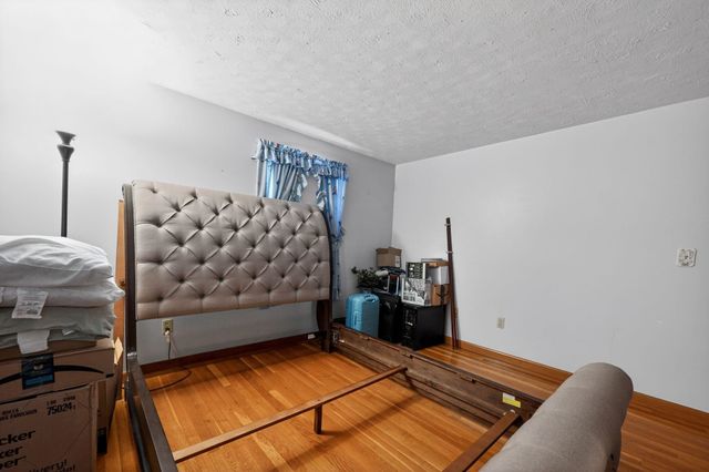 21 Parkhurst Drive, Nashua, NH 03062