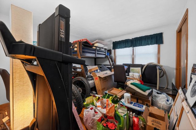 21 Parkhurst Drive, Nashua, NH 03062