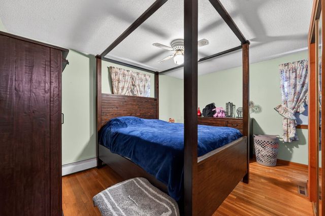 21 Parkhurst Drive, Nashua, NH 03062