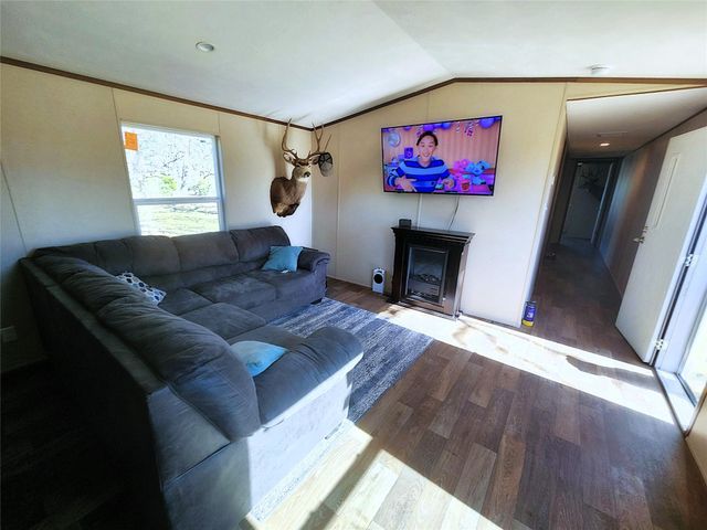 8383 Fm-60, Somerville, TX 77879