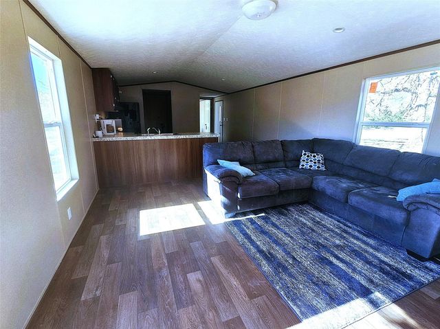 8383 Fm-60, Somerville, TX 77879