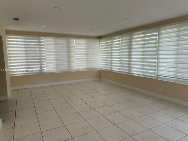 7325 SW 98th Ct, Miami, FL 33173