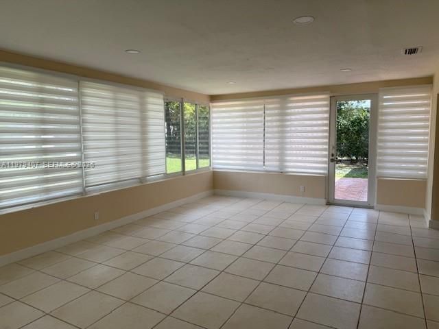 7325 SW 98th Ct, Miami, FL 33173