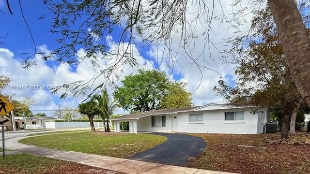 7325 SW 98th Ct, Miami, FL 33173