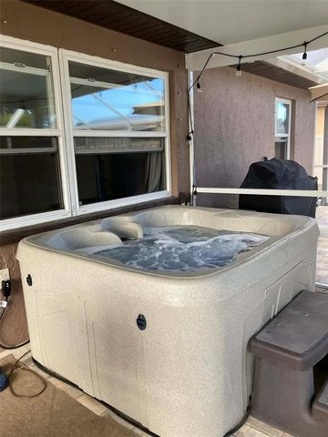 939 SILVER SPRINGS TERRACE NW, Port Charlotte, FL 33948