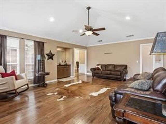 816 Autumn Lake Drive, Allen, TX 75002