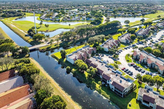 5589 Fairway Park Drive 202, Boynton Beach, FL 33437