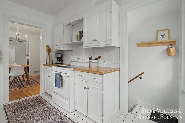 927 JOSLIN Street Se, City Of Grand Rapids, MI 49507