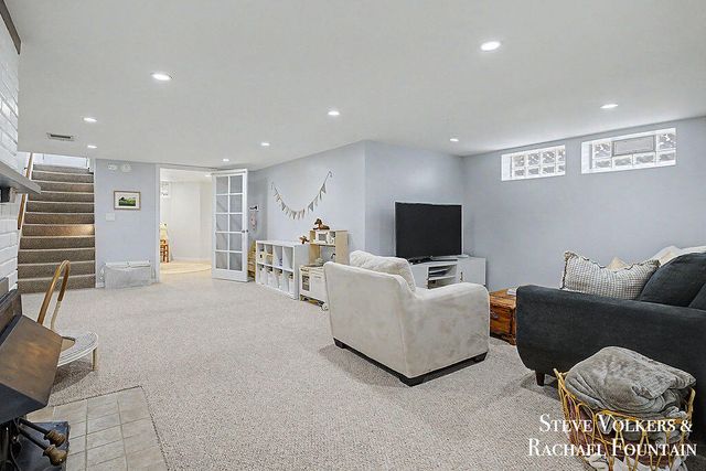 927 JOSLIN Street Se, City Of Grand Rapids, MI 49507