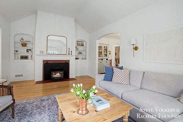 927 JOSLIN Street Se, City Of Grand Rapids, MI 49507