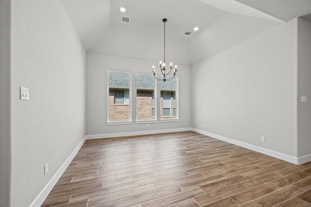 151 Wyndemere Drive, Montgomery, TX 77356