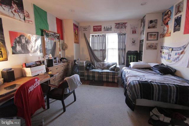 1918 N GRATZ ST, Philadelphia, PA 19121