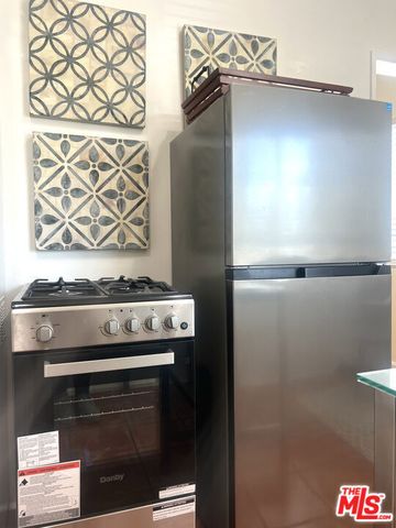 1876 N Alexandria Avenue, Los Angeles, CA 90027