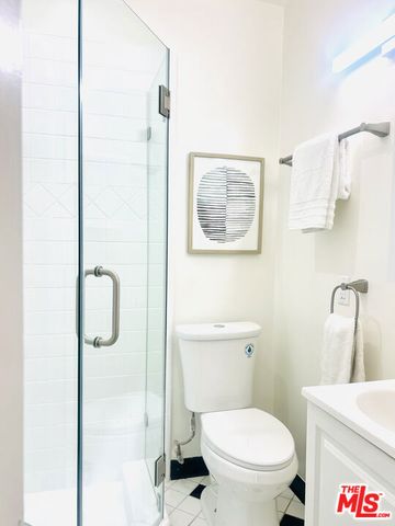 1876 N Alexandria Avenue, Los Angeles, CA 90027