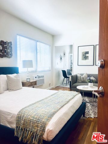 1876 N Alexandria Avenue, Los Angeles, CA 90027