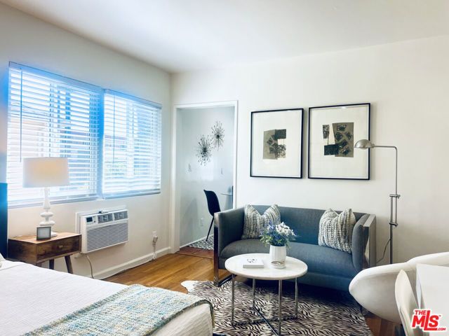 1876 N Alexandria Avenue, Los Angeles, CA 90027