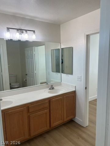 6940 Canary Ivy Way, Las Vegas, NV 89156