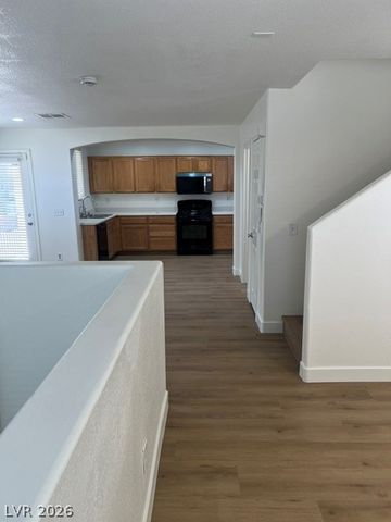 6940 Canary Ivy Way, Las Vegas, NV 89156