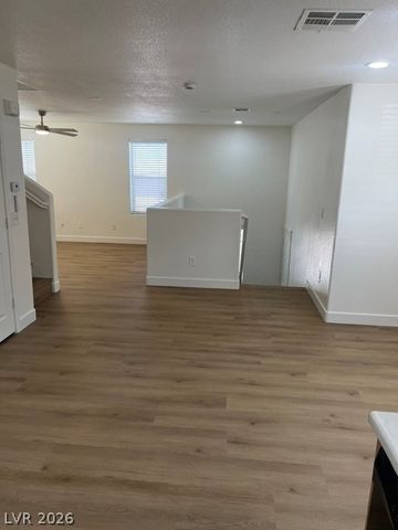 6940 Canary Ivy Way, Las Vegas, NV 89156