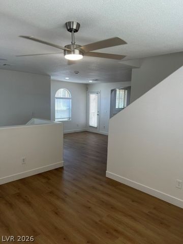 6940 Canary Ivy Way, Las Vegas, NV 89156