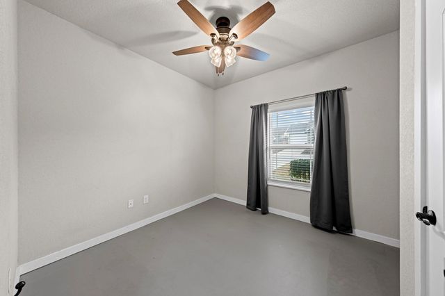 120 Ivy Lane, Kerrville, TX 78028